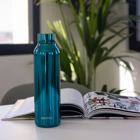  Quokka Water Bottle Thermal 630ml, Solid Sleek, Zircon Color. 